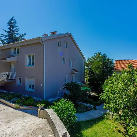 Robic Apartman *