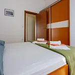 Apartment Robic *